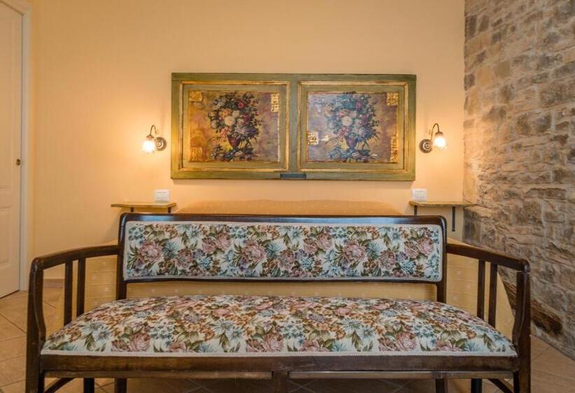 スタンダードトリプルルーム, Borgo San Pietro