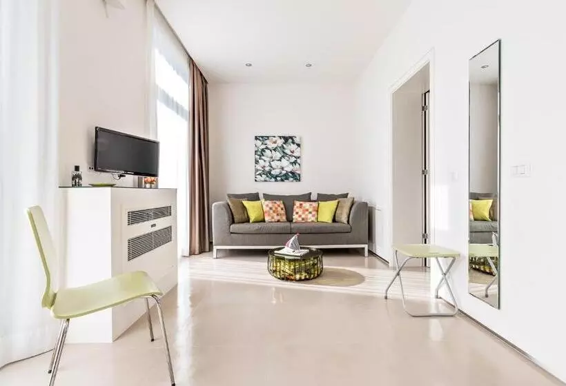 Sviitti Allasnäkymä, Casa Colleverde
