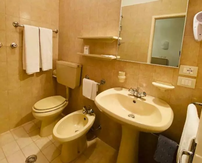 Standard-huone, Castiglione