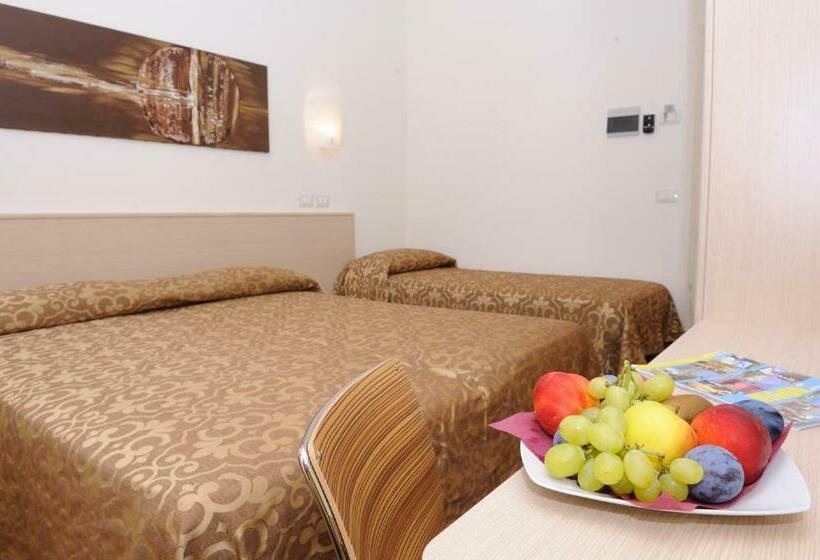 标准三人间, Castiglione