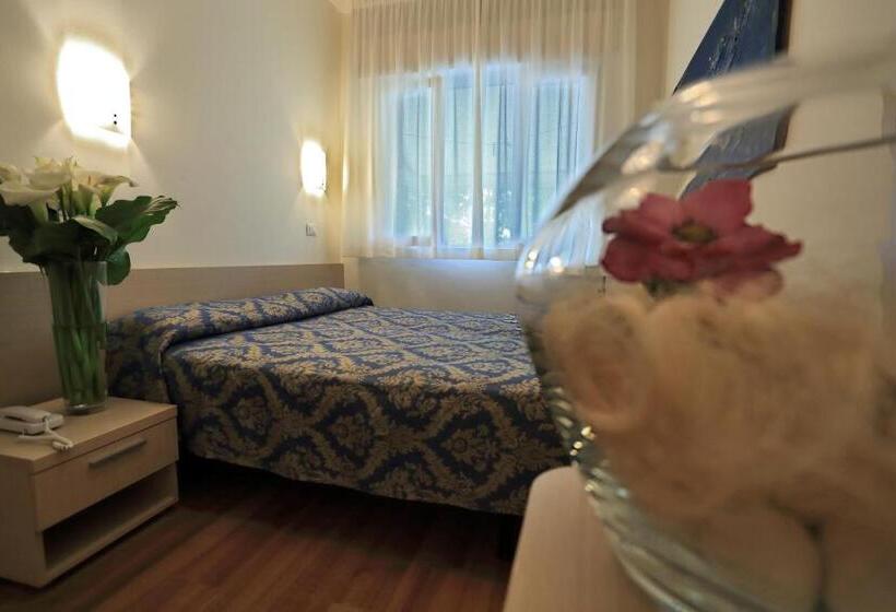 家庭间, Castiglione