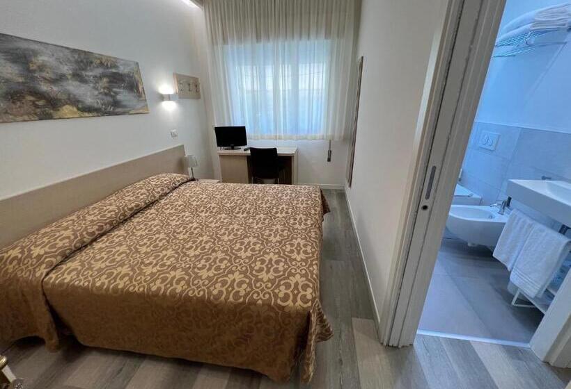 家庭间, Castiglione