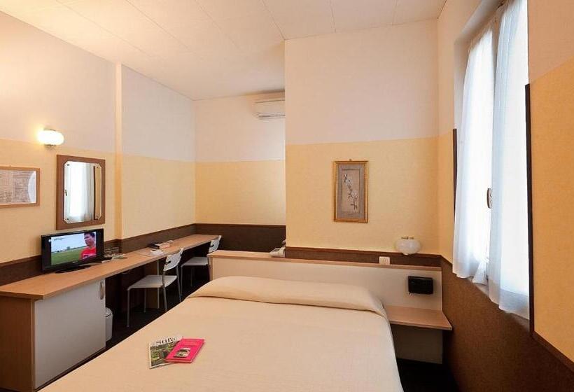 스탠다드 룸, Eden