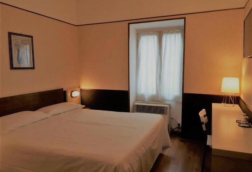 이코노미 룸, Eden