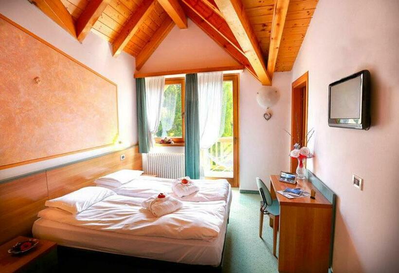 חדר סטנדרט, Fantelli