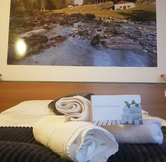 חדר סטנדרט יחיד, Fantelli