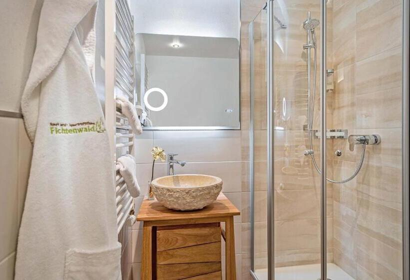 带大床的高级房间, Fichtenwald Ihr Boutique I Glück`s