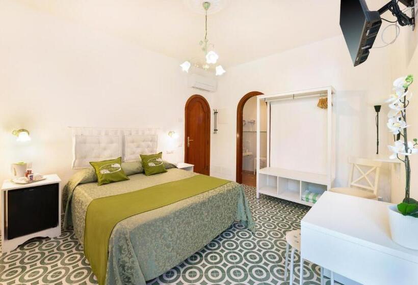 غرفة قياسية مطلّة علي البحر, Florida Residence