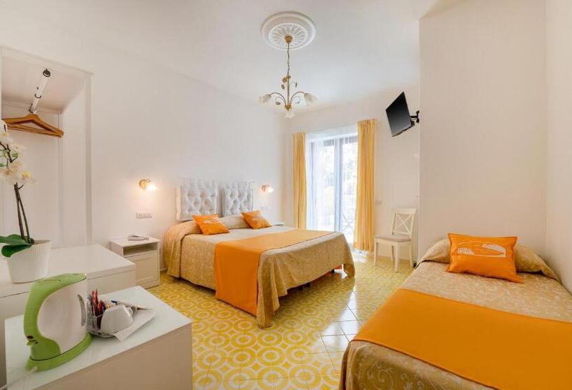 Triple Room Sea View, Florida Residence