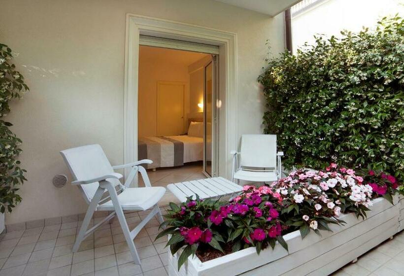 Quarto Estandar, Gala