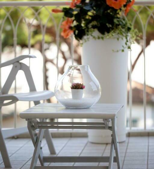 デラックスルーム, Gala