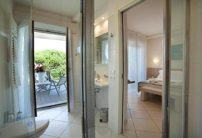 デラックスルーム, Gala