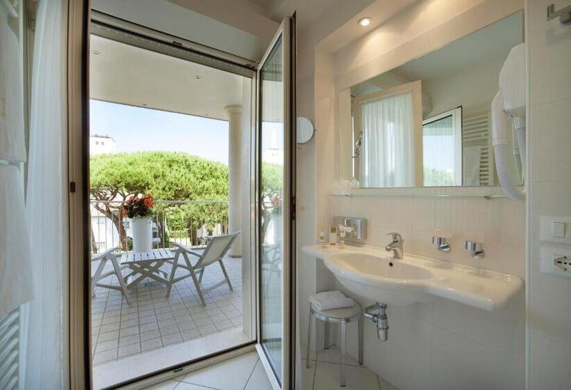 デラックスルーム, Gala