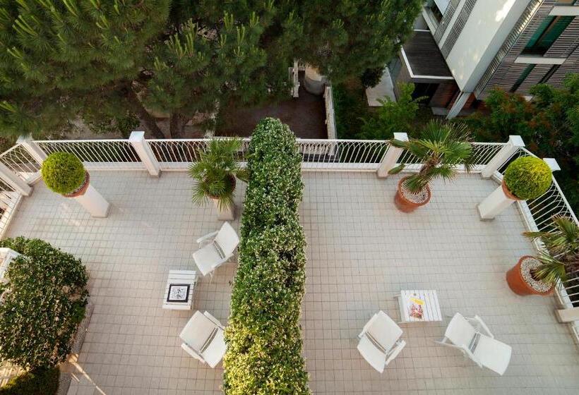 ペントハウススイート, Gala