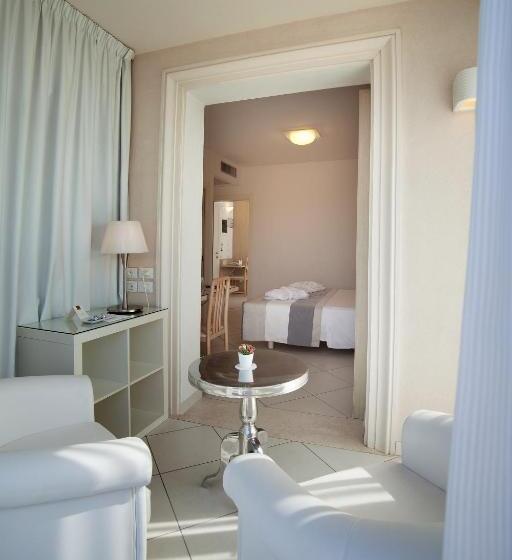 ペントハウススイート, Gala