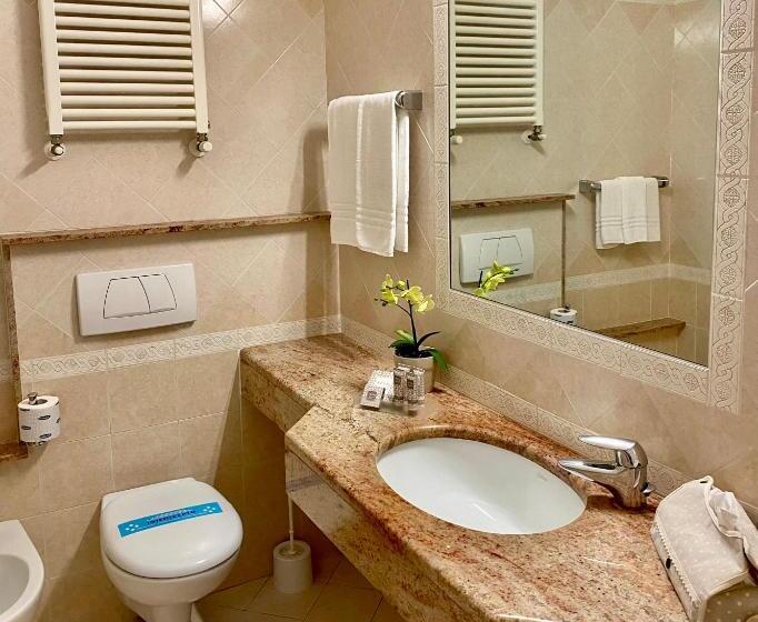 חדר סטנדרט, Granada