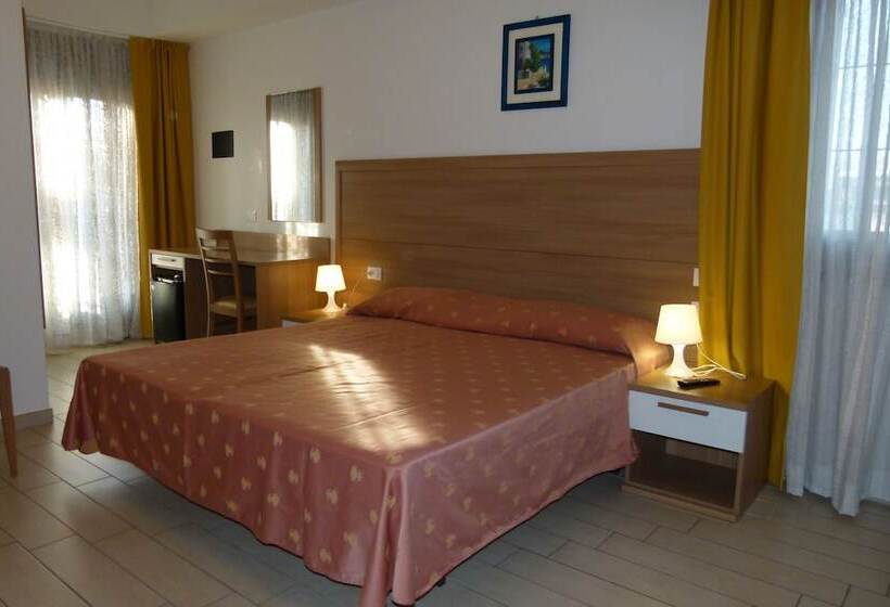 חדר סטנדרט לשלושה, Ideal Sottomarina