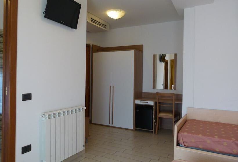 חדר סטנדרט לארבעה, Ideal Sottomarina