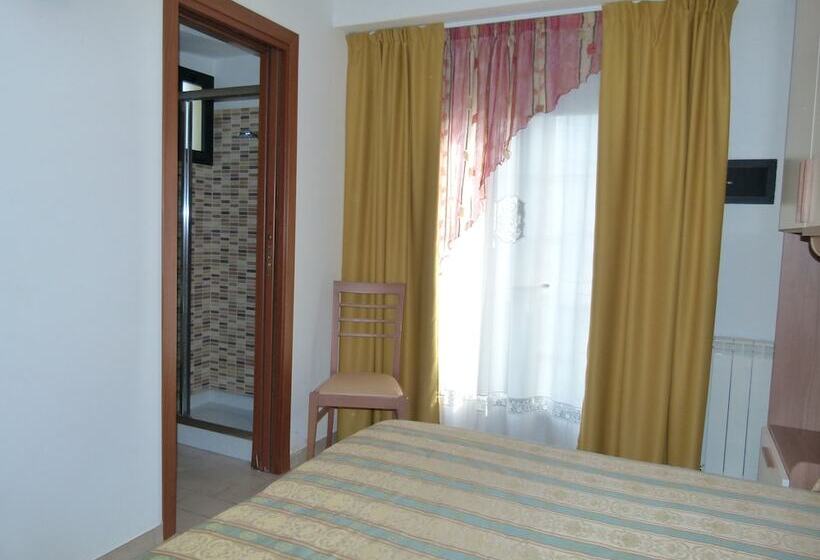 חדר סטנדרט נוף לים, Ideal Sottomarina