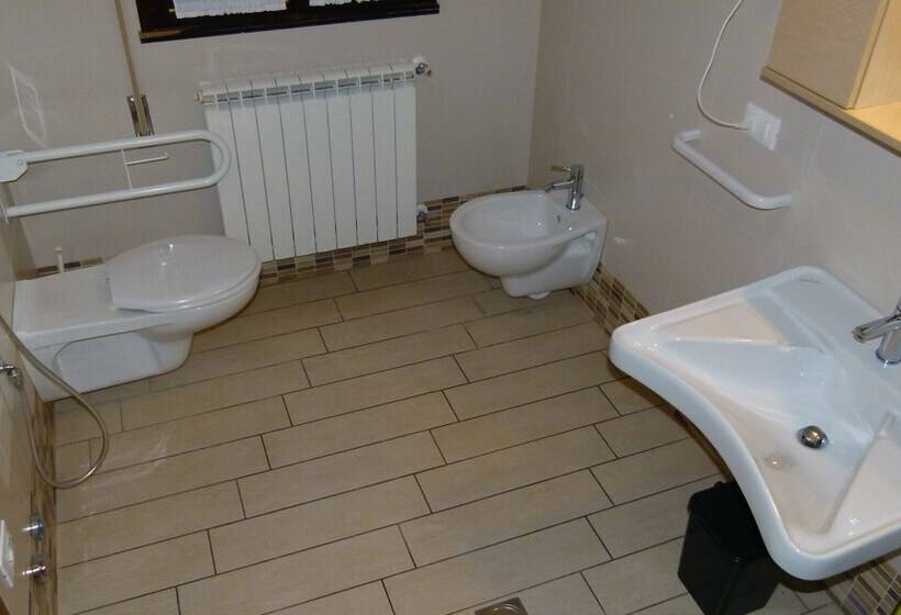 חדר סטנדרט לשלושה, Ideal Sottomarina