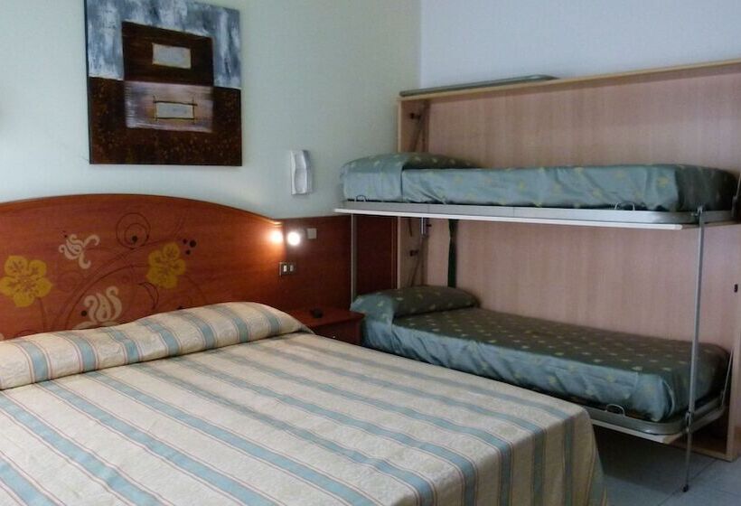 חדר סטנדרט לארבעה, Ideal Sottomarina