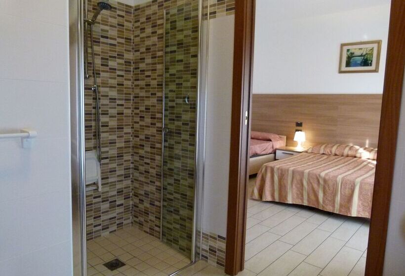 חדר סטנדרט לארבעה, Ideal Sottomarina