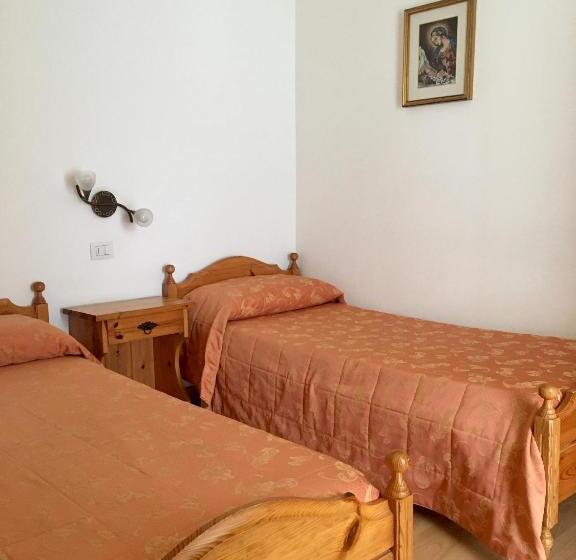 スタンダード4人部屋, Juventus