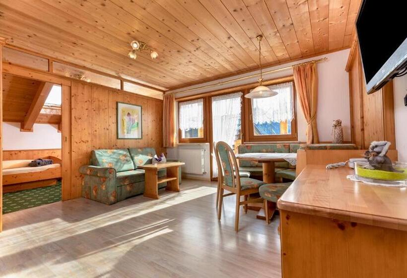 Апартаменты 2 Спальни с Балконом, Kronhof