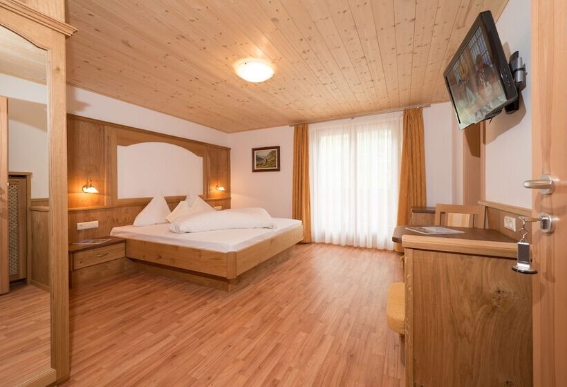 Classic room with balcony, Kronhof