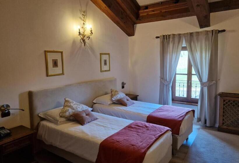 スタンダードルーム, La Tavernetta Al Castello