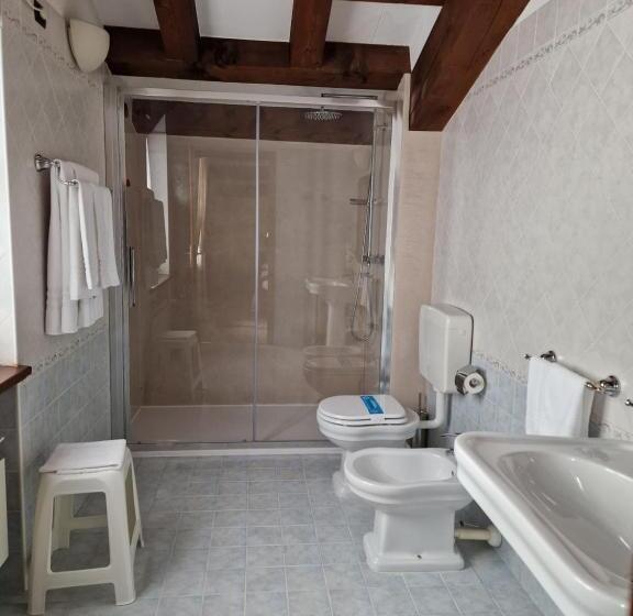 スタンダードトリプルルーム, La Tavernetta Al Castello