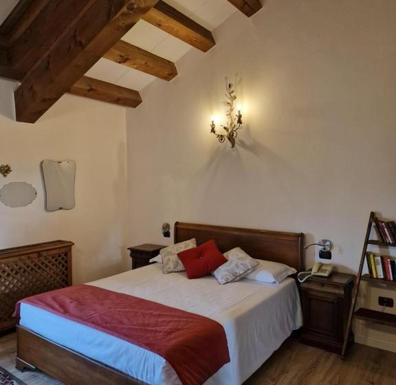 スタンダードルーム, La Tavernetta Al Castello