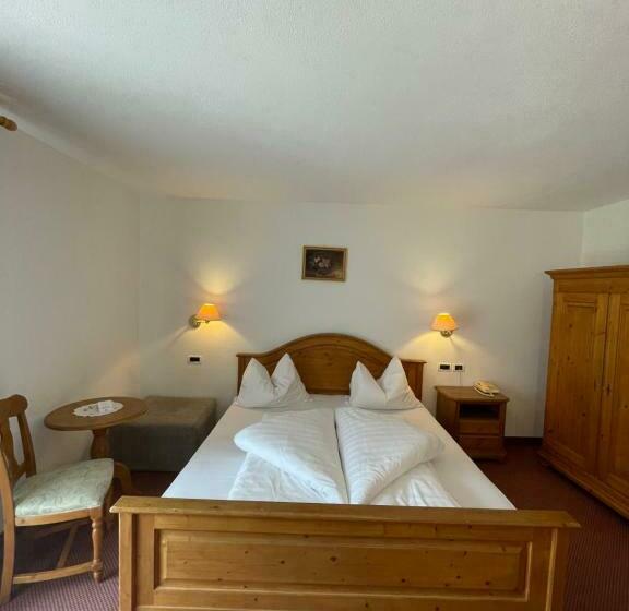 スタンダードルーム, Larch