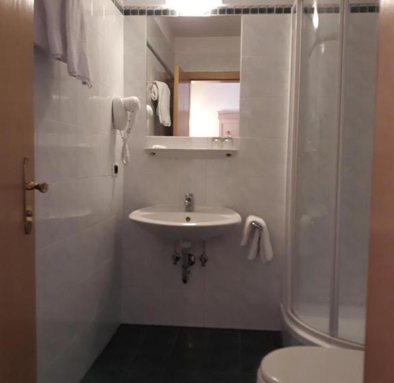 Трехместный Номер Комфорт, Larch
