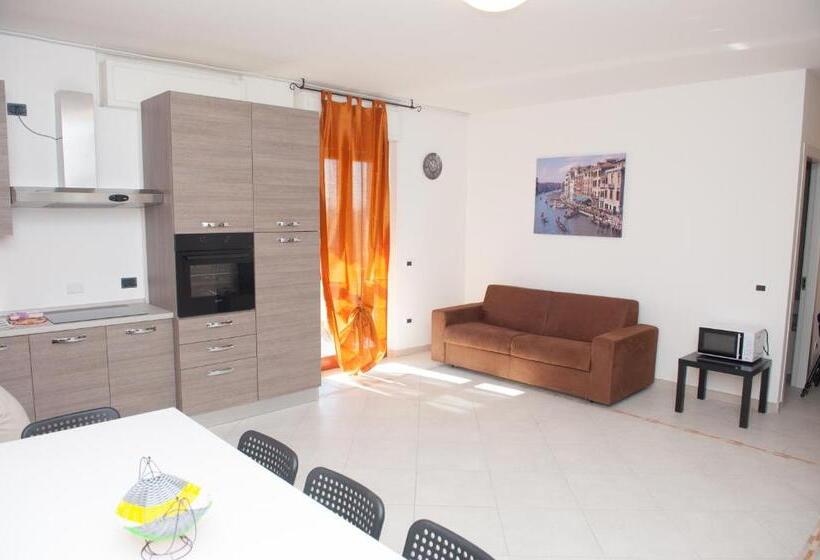 带3个卧室的公寓, Residence Le Groane