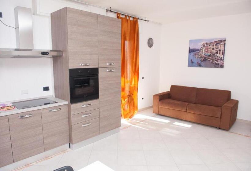 带4个卧室的公寓, Residence Le Groane