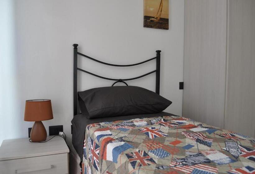 带2个卧室的公寓, Residence Le Groane