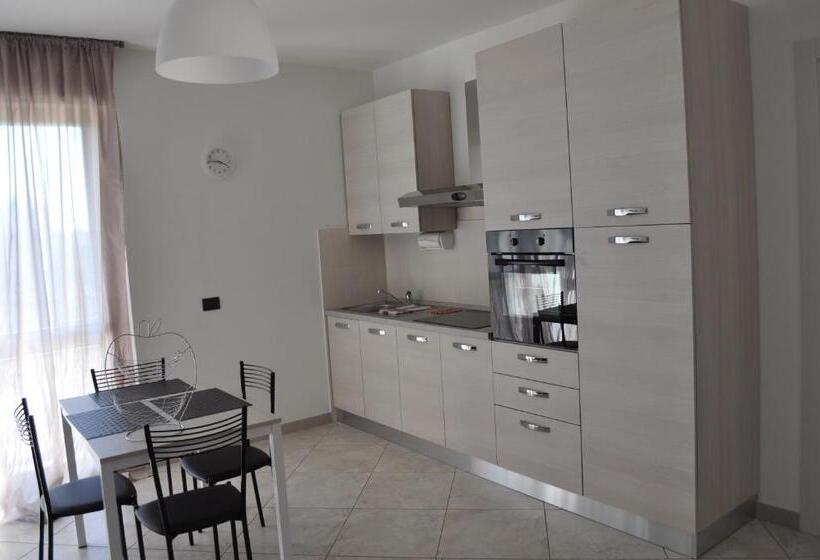 带2个卧室的公寓, Residence Le Groane