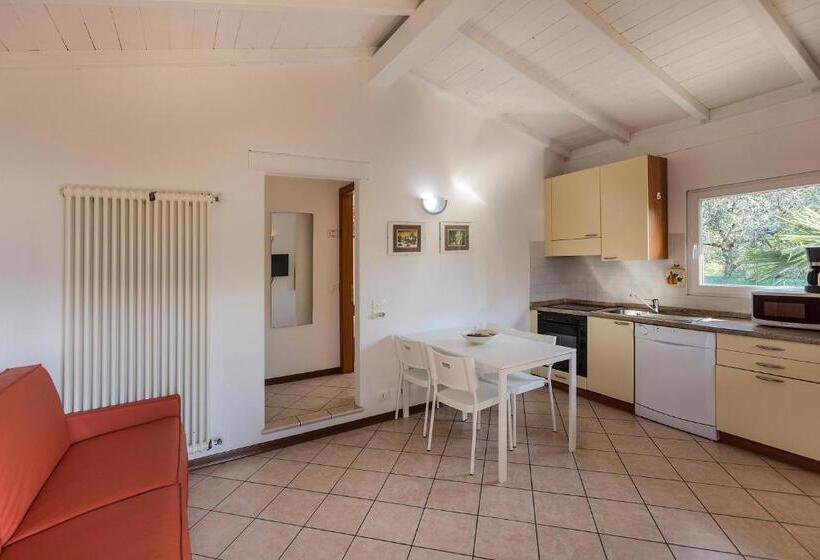 1 Bedroom Apartment Lake View, Residence Parco Lago Di Garda