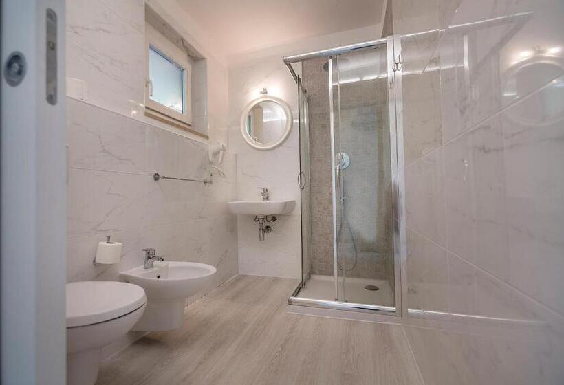 1 Bedroom Apartment Lake View, Residence Parco Lago Di Garda