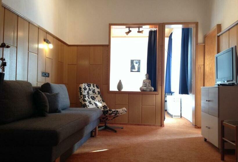 غرفة عائلية, & Restaurant Druidenstein