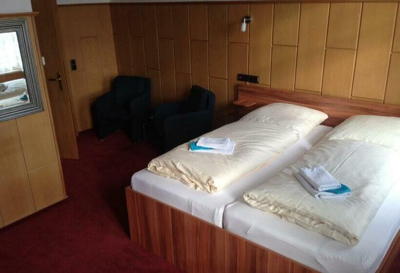 غرفة قياسية, & Restaurant Druidenstein