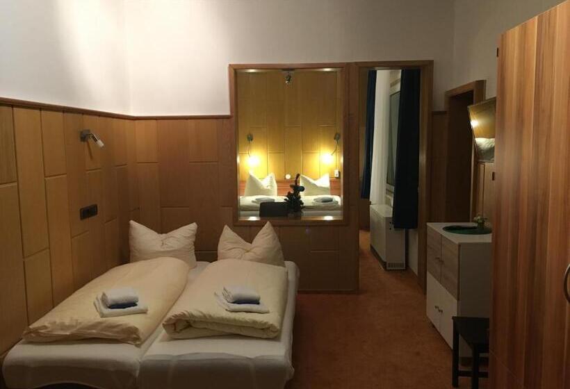 غرفة عائلية, & Restaurant Druidenstein