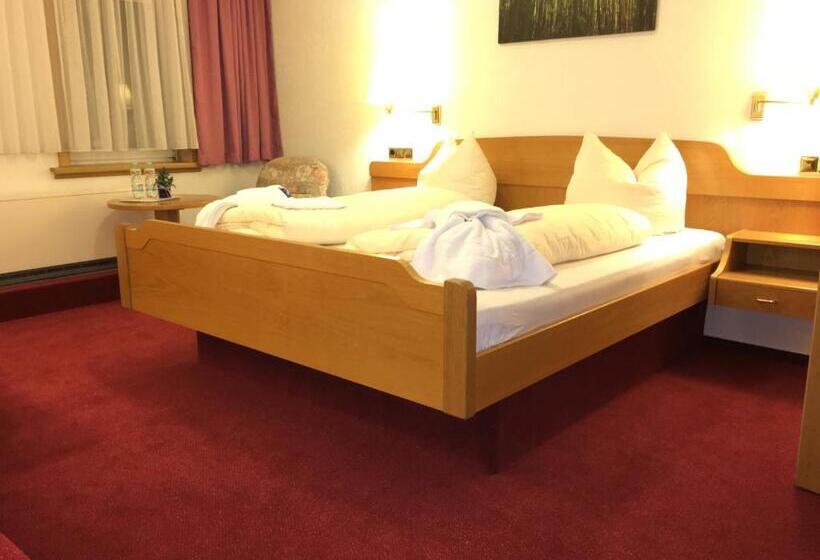 غرفة قياسية ثلاثية, & Restaurant Druidenstein