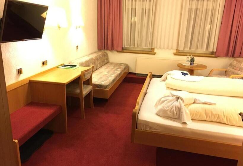 غرفة قياسية ثلاثية, & Restaurant Druidenstein