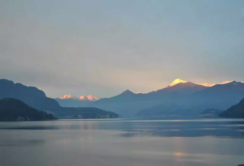 レイクビュースタンダードルーム, Sosta Sul Lago