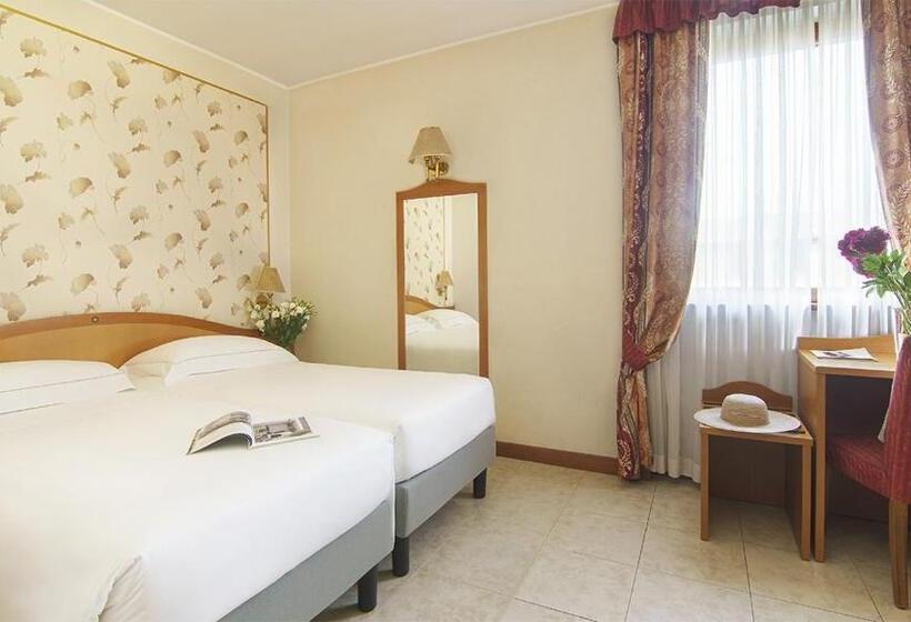 غرفة كلاسيكية ثلاثية, Bes Hotel Villa Zoia
