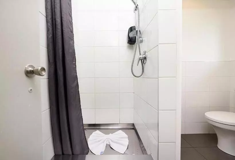 استودیو اجرایی, Cobblestone Court Motel   Wenzel Motels