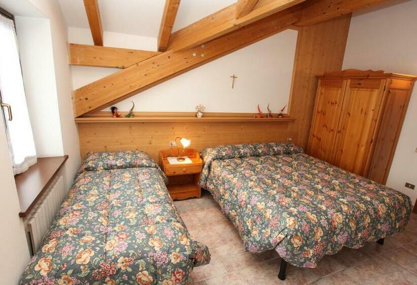 غرفة قياسية ثلاثية, Gh Hotel Fratazza