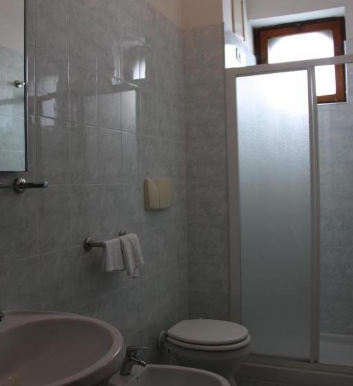 Comfort room with balcony, 2 Mari   Vieste